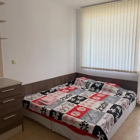 Apartment студио равда, първа линия- гледка море Ravda